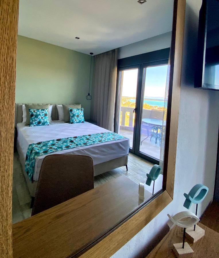 فوروفورو Thea Luxury Apartments المظهر الخارجي الصورة
