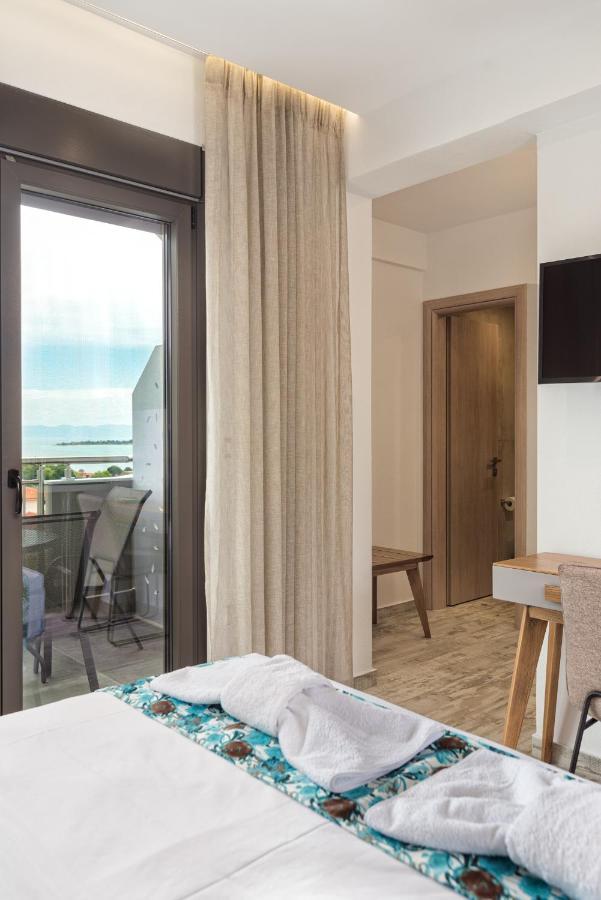 فوروفورو Thea Luxury Apartments المظهر الخارجي الصورة